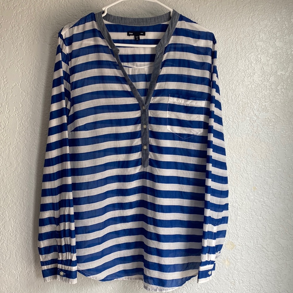 NWOT Gap Chambray Blue White Stripe Long Sleeve Women’s Blouse Top Size XL